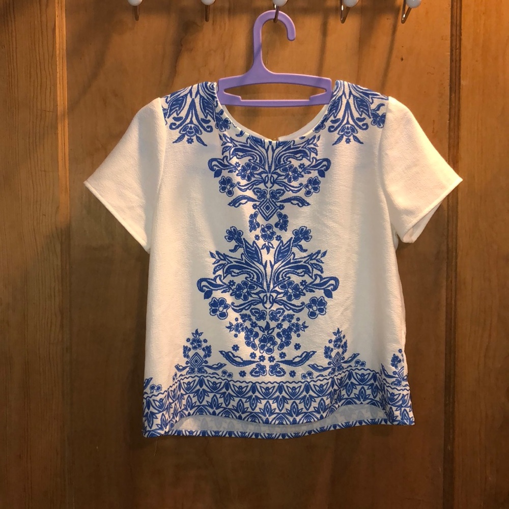 Two piece target set.